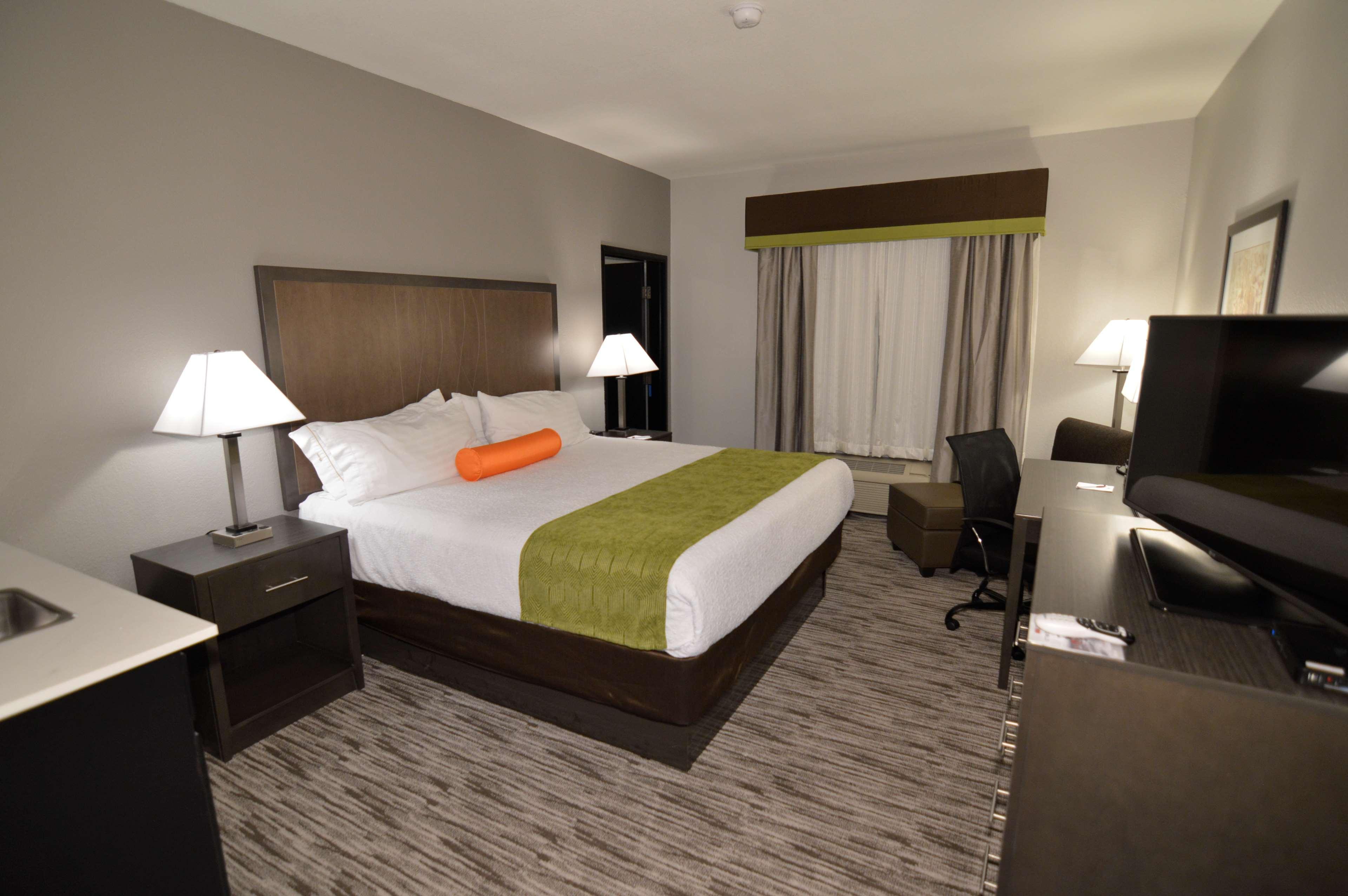 Best Western Plus Liberal Hotel & Suites Esterno foto